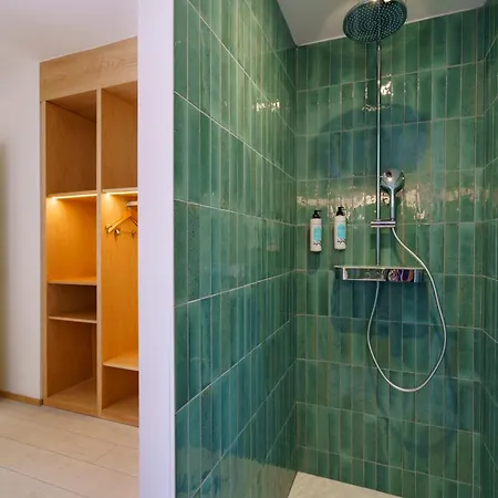 Ibaia - Piscine & Hotel 4*