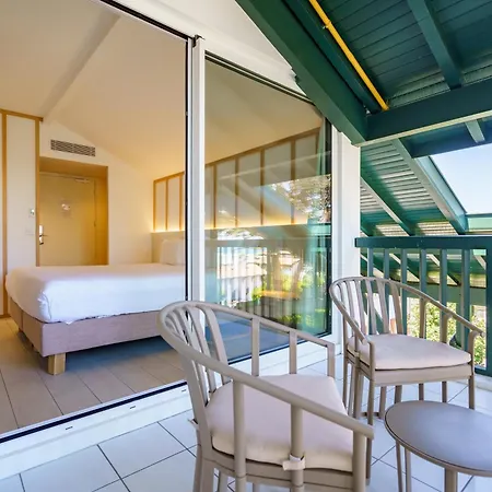 Ibaia - Piscine & 4*