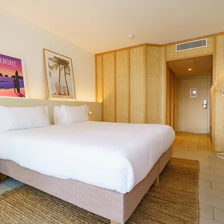 Ibaia - Piscine & Hotel Hendaye
