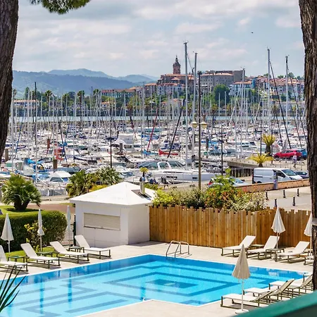 Hotel Ibaia - Piscine & Hendaye
